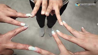  직접 네일아트를 해보았어요!
