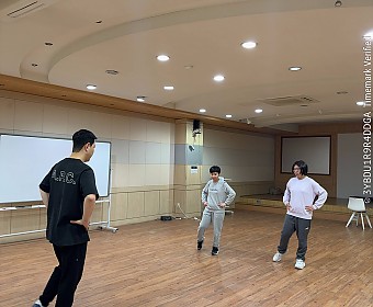쉘위댄스는 오늘부터 재방행입니다~~