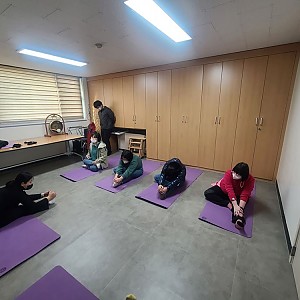 주간보호-요가활동