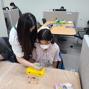 주간보호시설 10월 그림아트 진행 