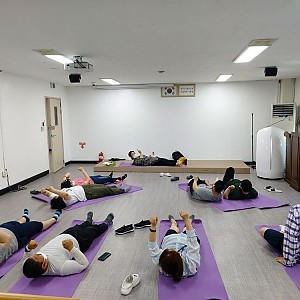 주말보호-요가활동